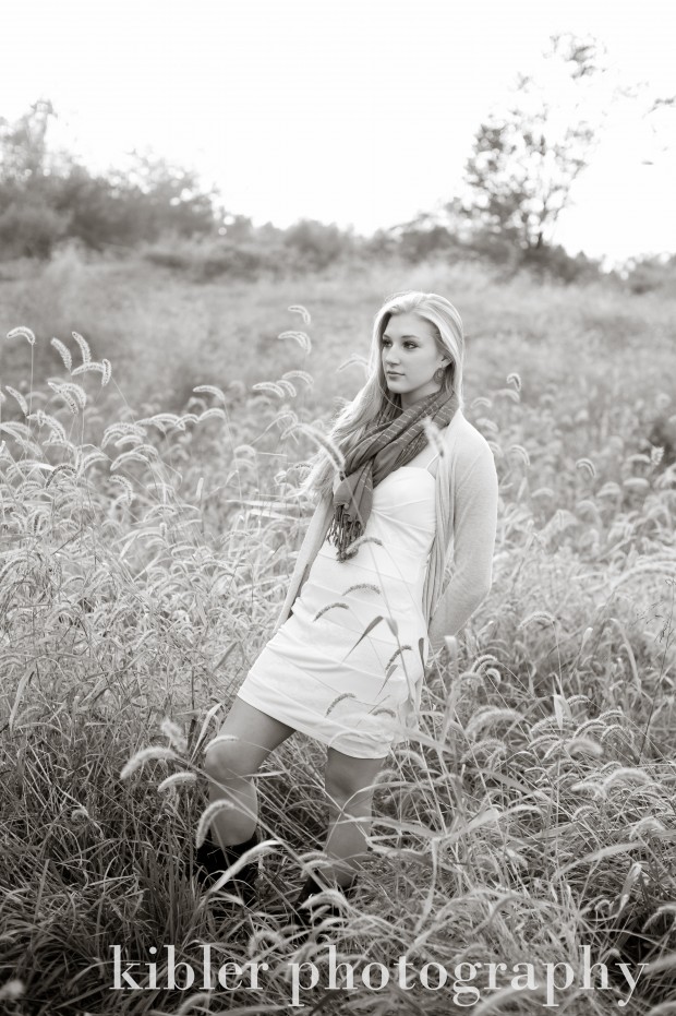 black and white senior photo