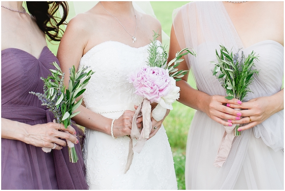 Early Mountain Vineyard Wedding photography of bridesmaids flowers-1525.jpg