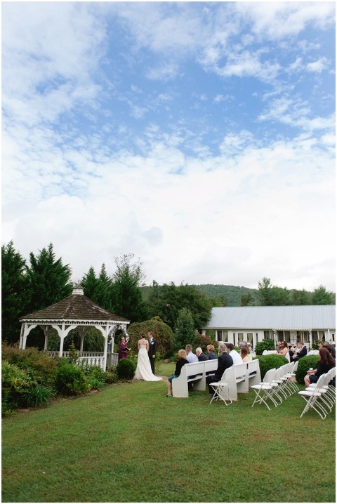 Chris-and-Lauren-Wedding-at-Rosebrook-Stanardsville-9912.jpg