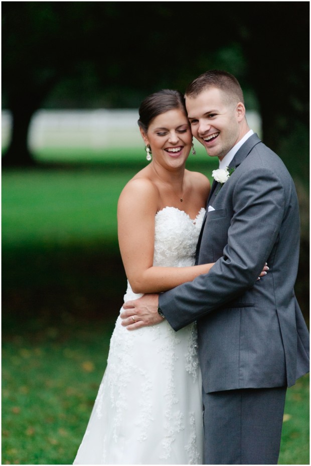 Kate-and-Stephens-Wedding-at-Castle-Hill-Cider-1281.jpg