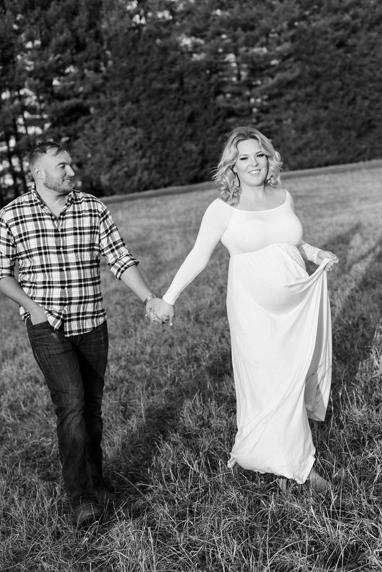 outdoor Charlottesville Virginia maternity session