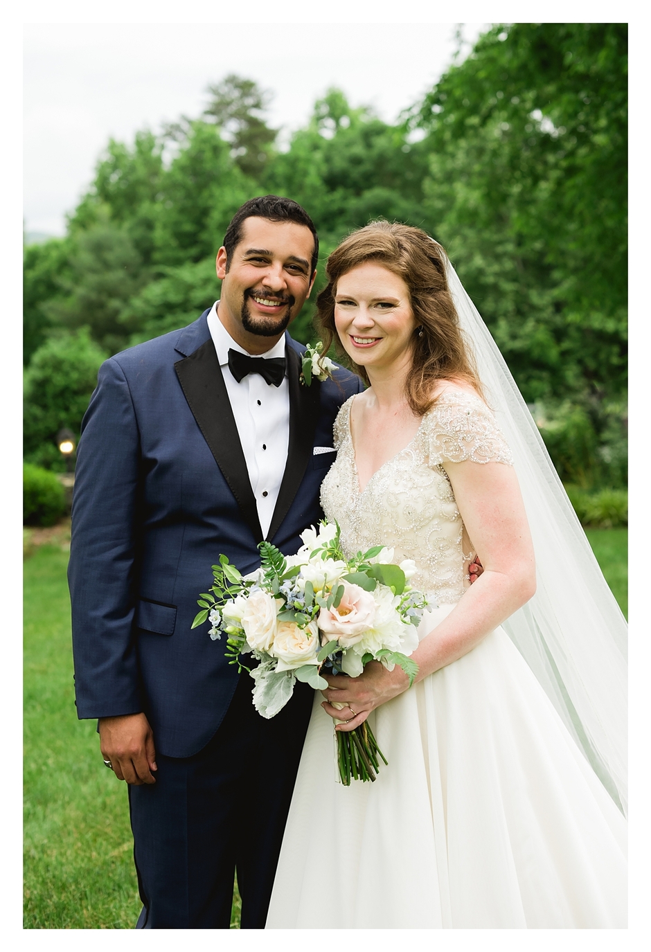 couple portraits at charlottesville va wedding venue