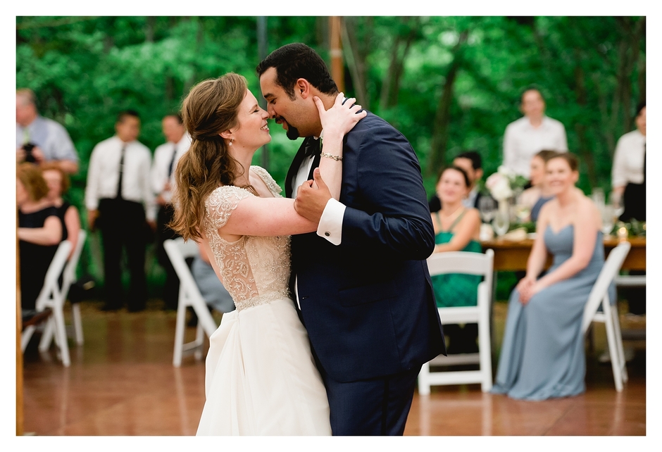 first dance moments between bride and groom 